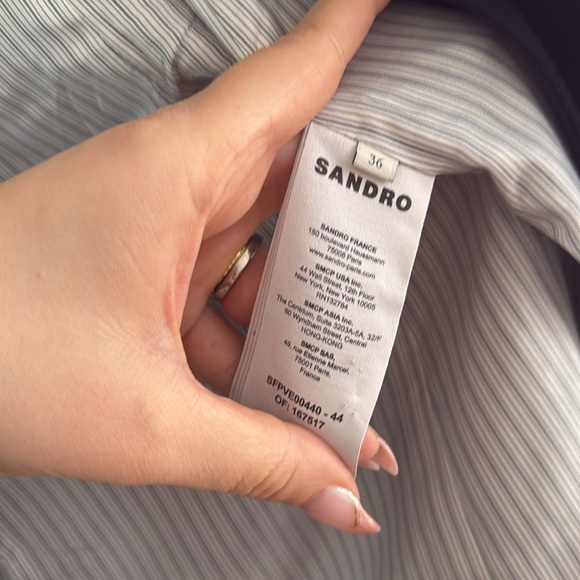 Like new Sandro blazer - Picture 3 of 5